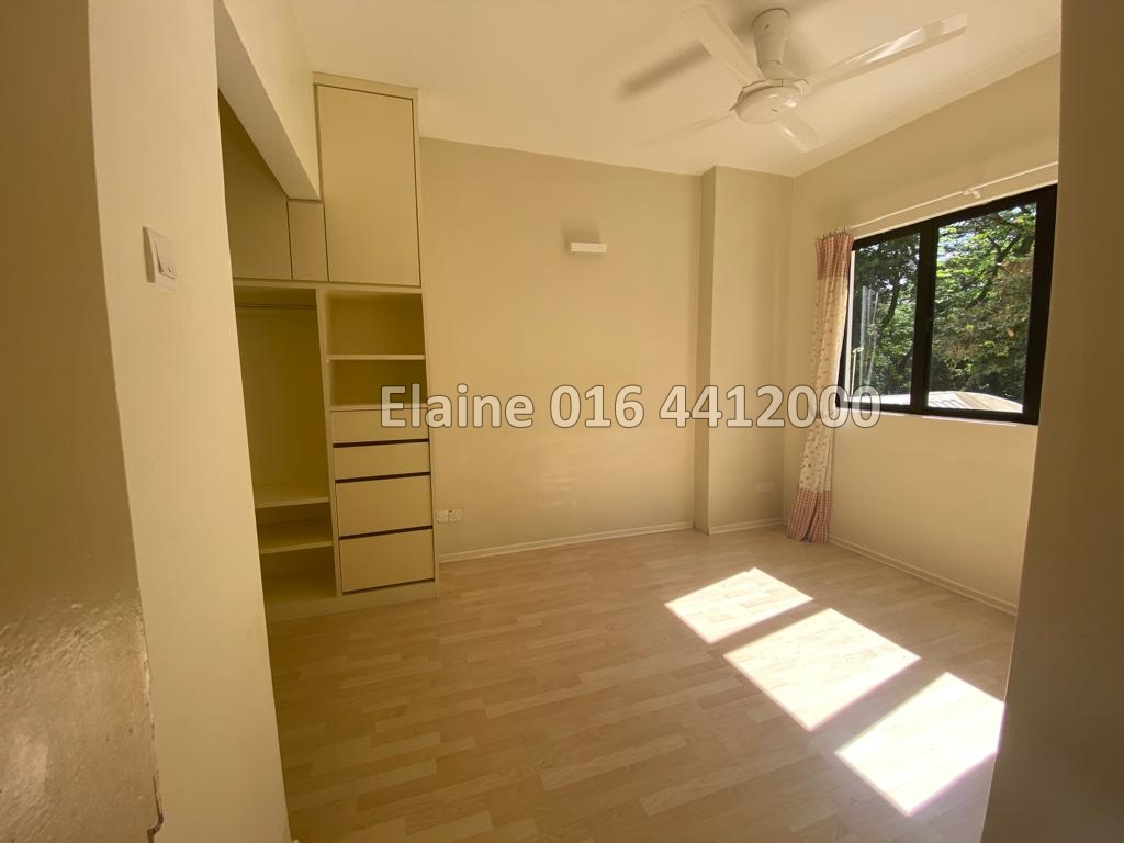 Sri York - photo 8