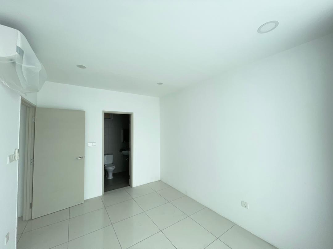 City residence - photo 12
