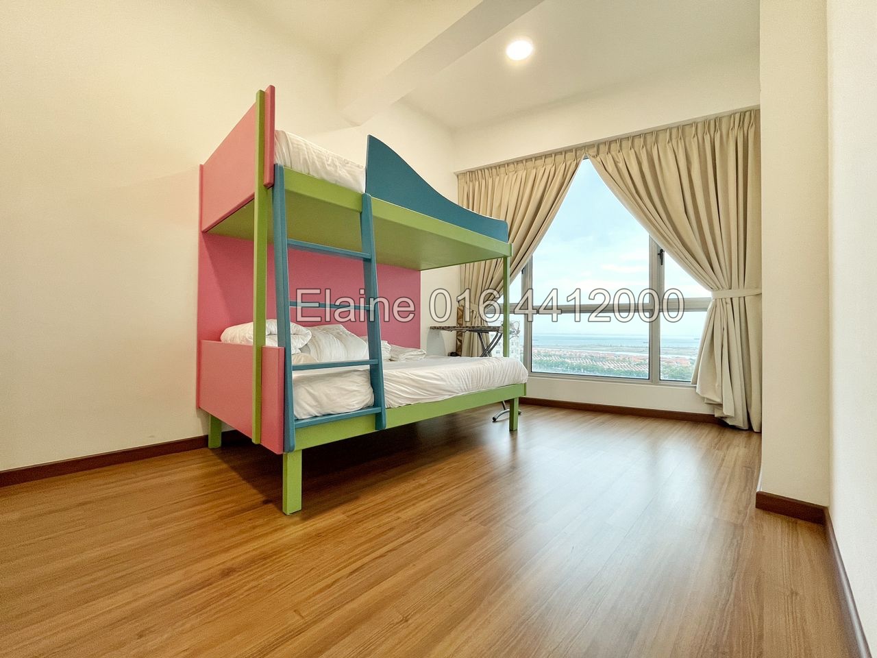 City residence - photo 8