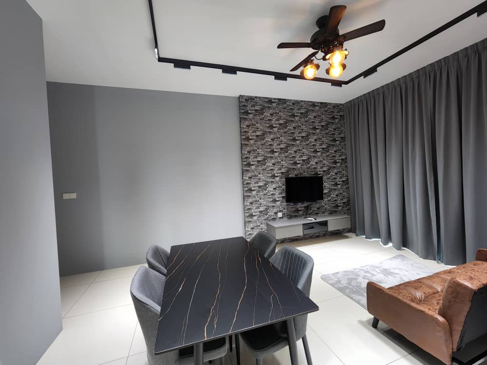 City residence - photo 2
