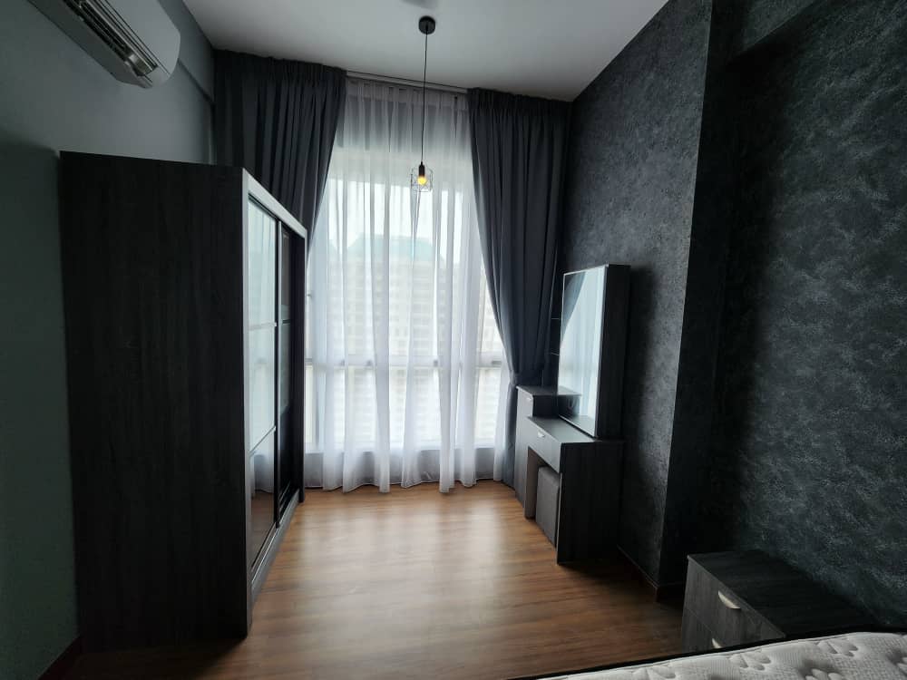 City residence - photo 8