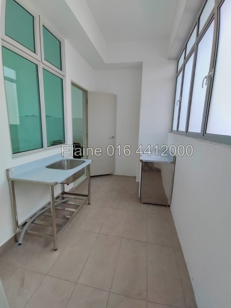City residence - photo 8