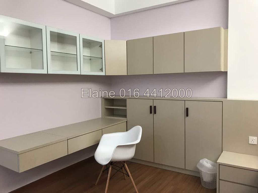 City residence - photo 6