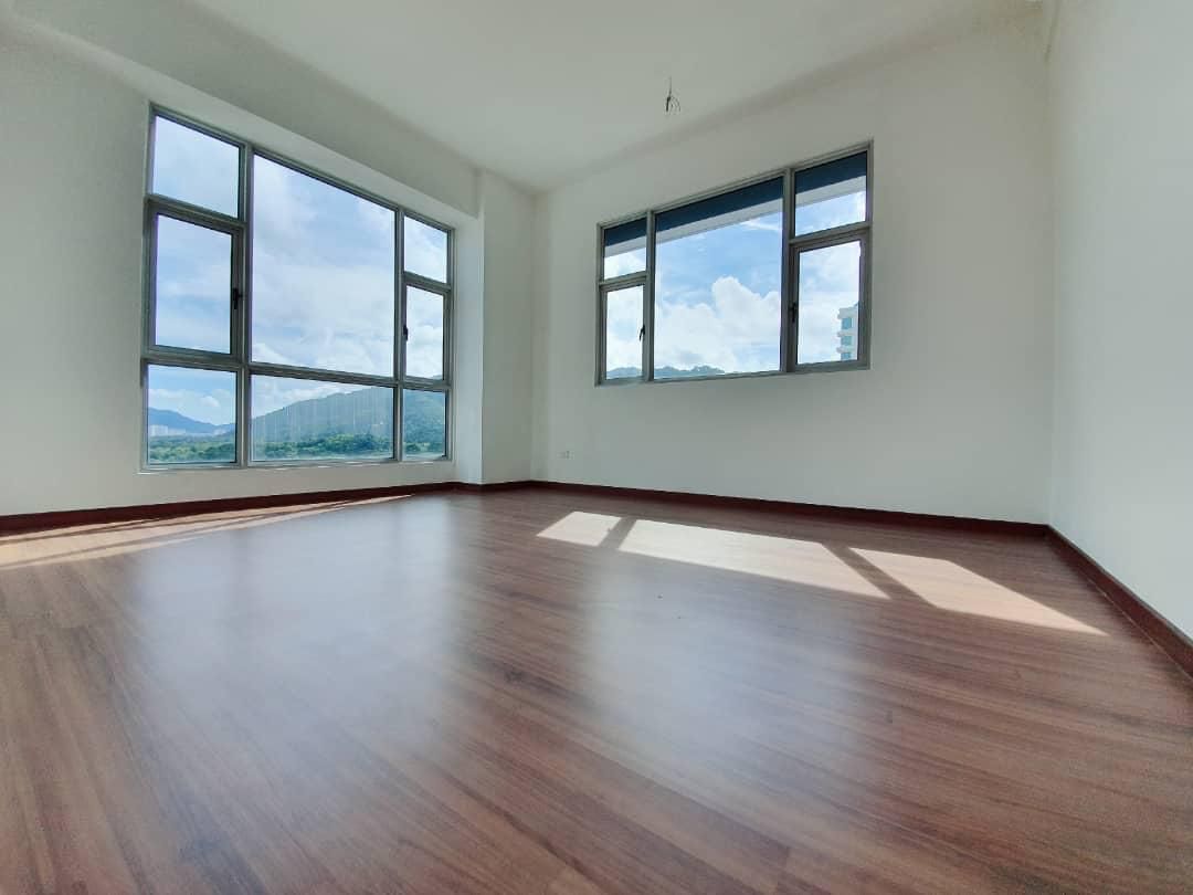 City residence - photo 8