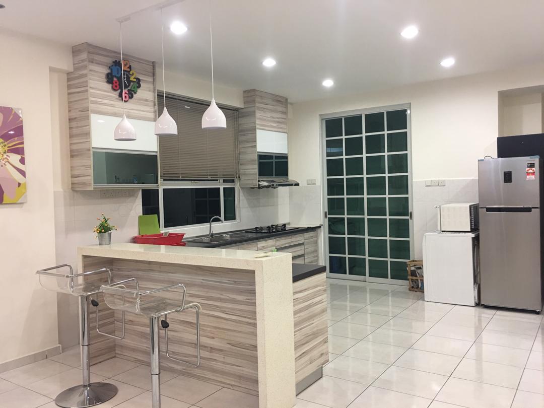 The Brezza Condo with 2 Carparks Renovated - photo 2
