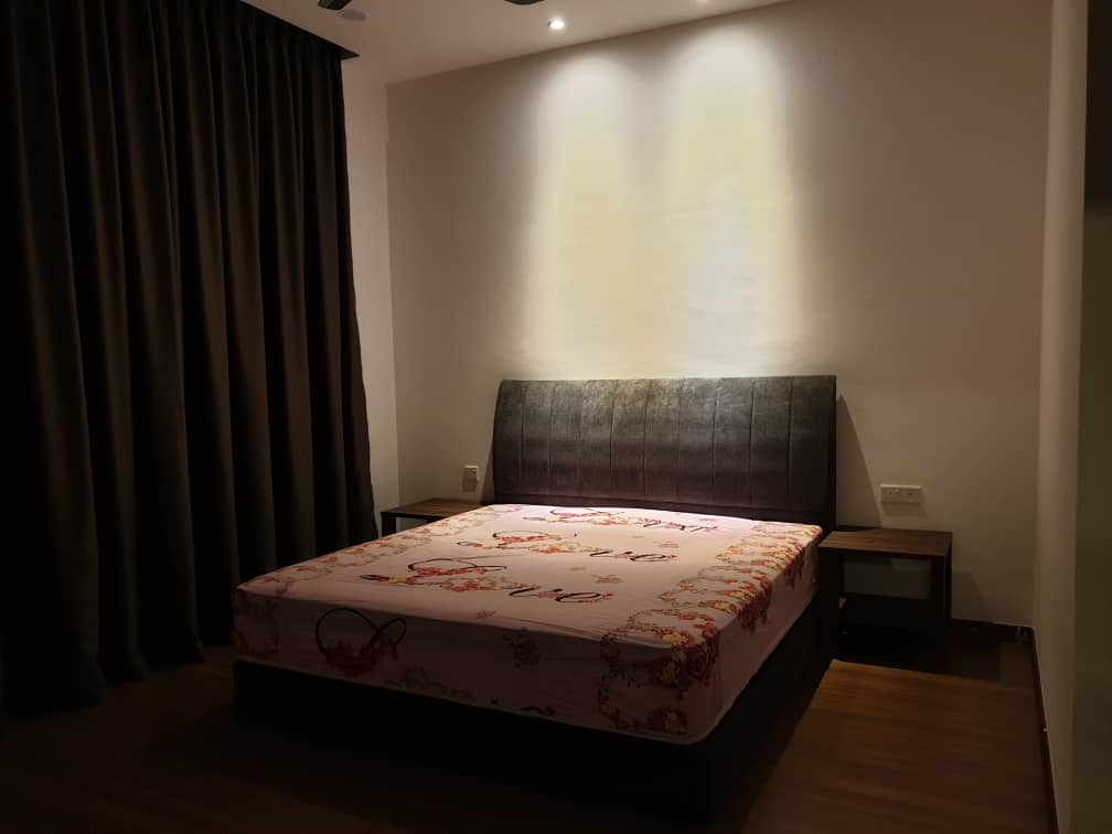 City residence - photo 4