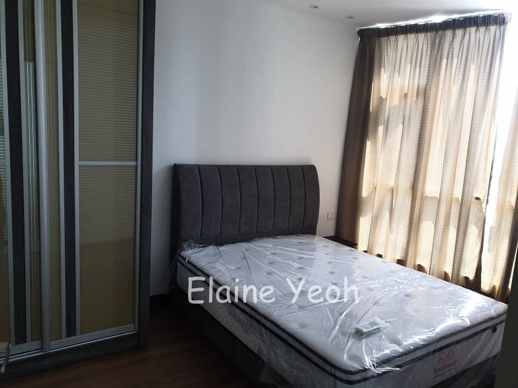 City residence - photo 6
