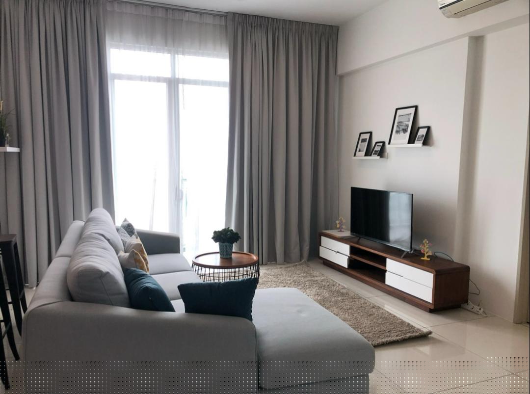 City residence - photo 2