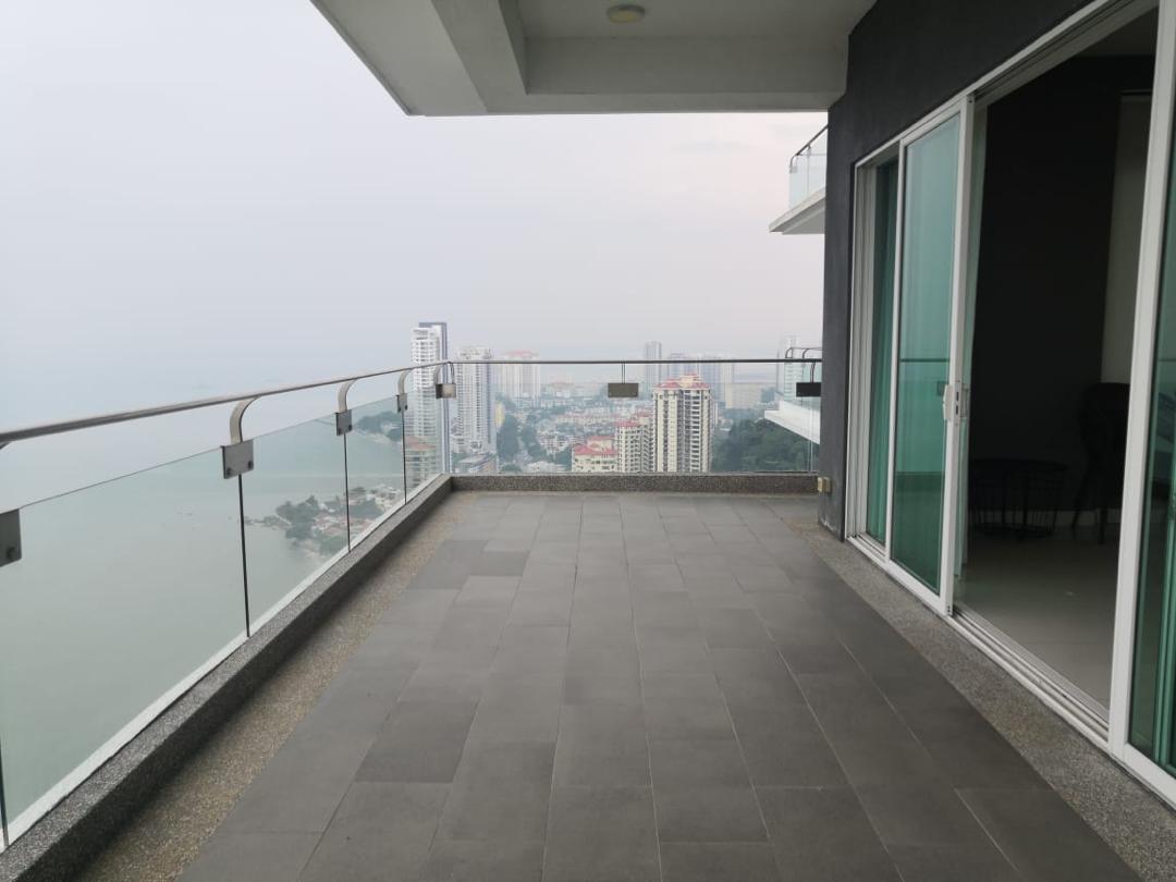 One Tanjung Condo Penthouse Unblock Seaview - photo 2
