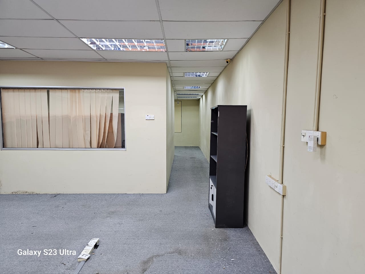 Bayan Bay ground Floor  Office Lot For Rent - photo 6