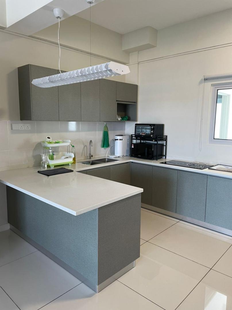 City residence - photo 3