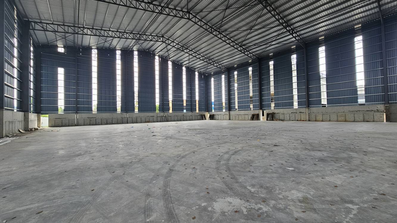 Ceiling Height 50ft at Perai Warehouse - photo 2