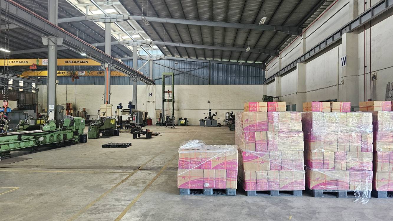 Land Area 74052sqft with Detached Factory - photo 3