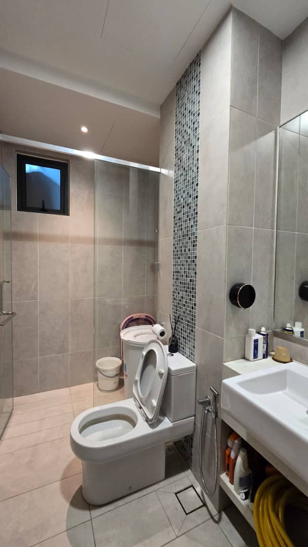 Q1 QUEENS RESIDENCE - photo 2