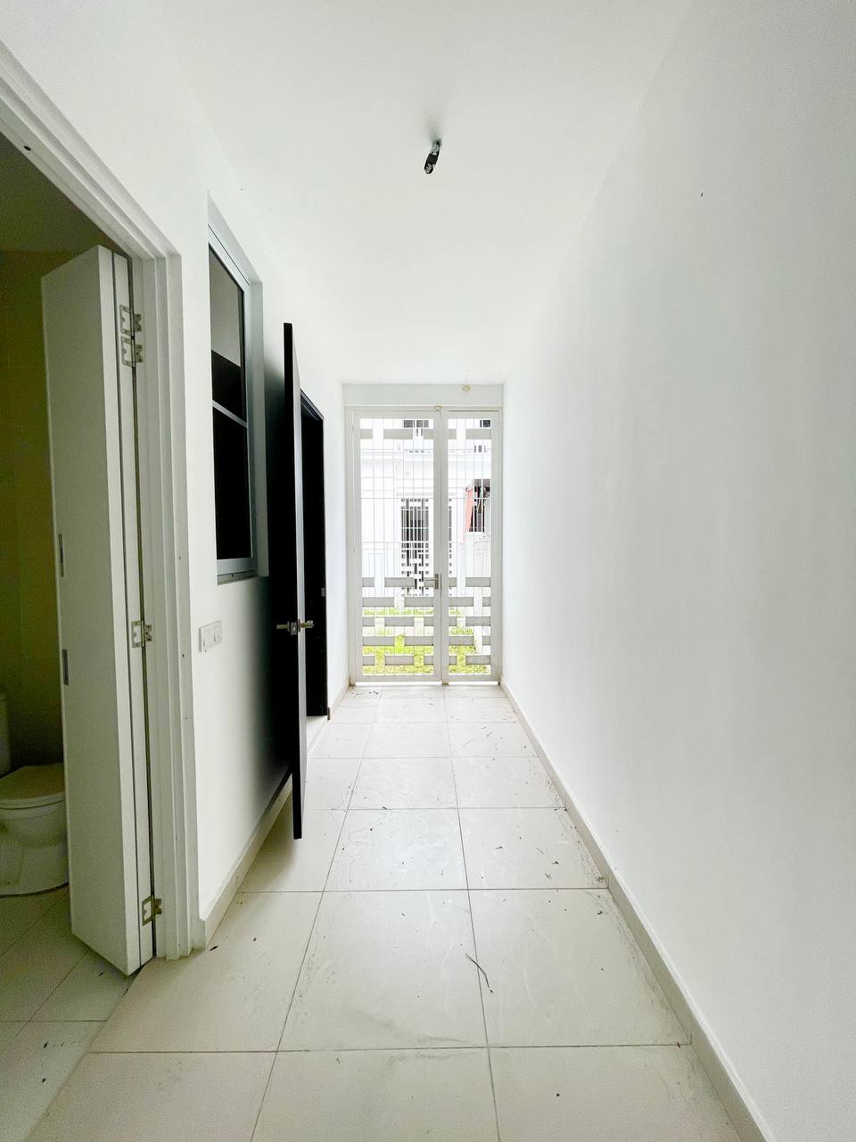 Biggest Size 2 Storey Semi D Cluster, Stoneridge E - photo 11