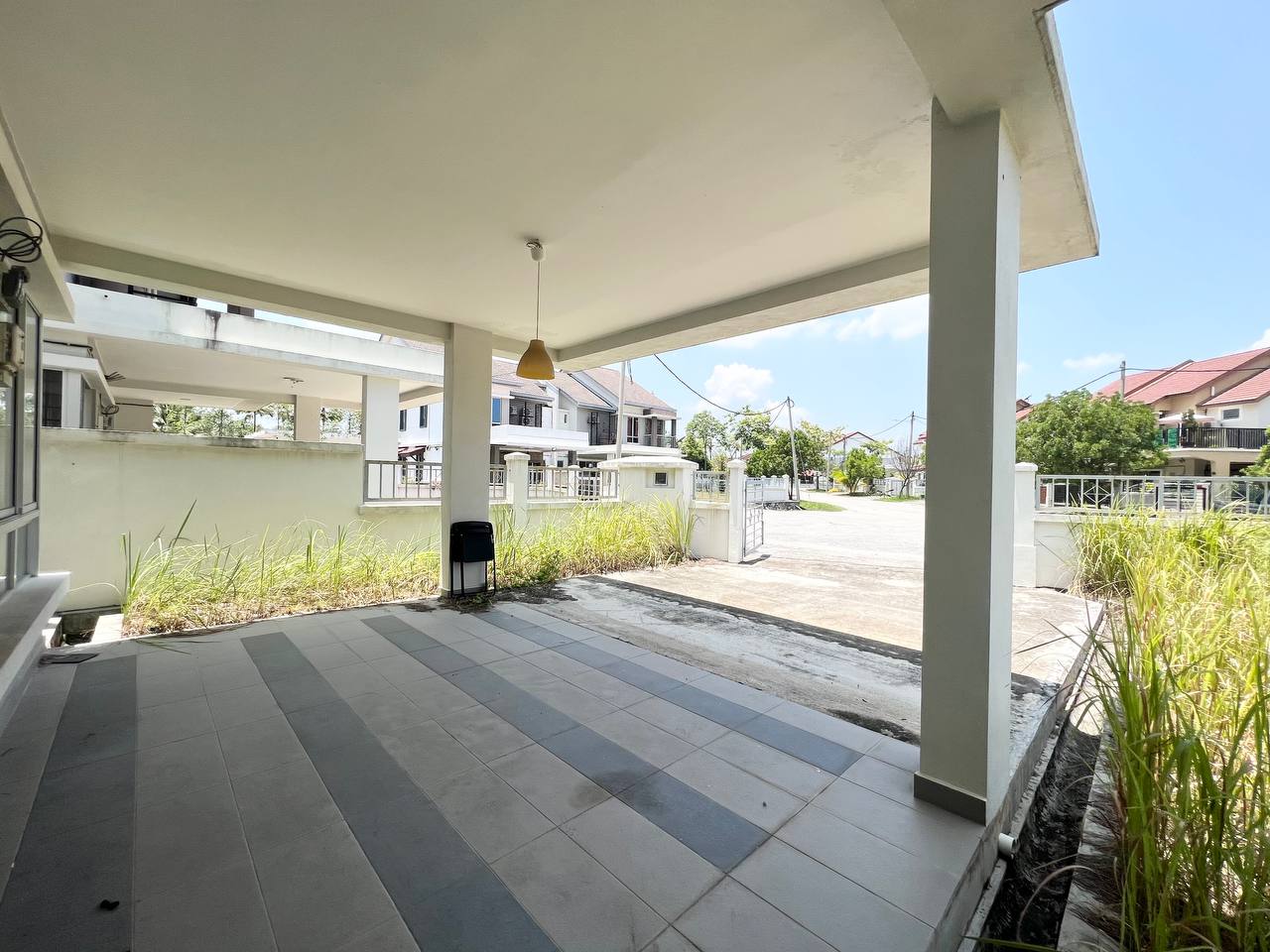 Corner Lot Double Storey Semi D, Alam Suria - photo 6