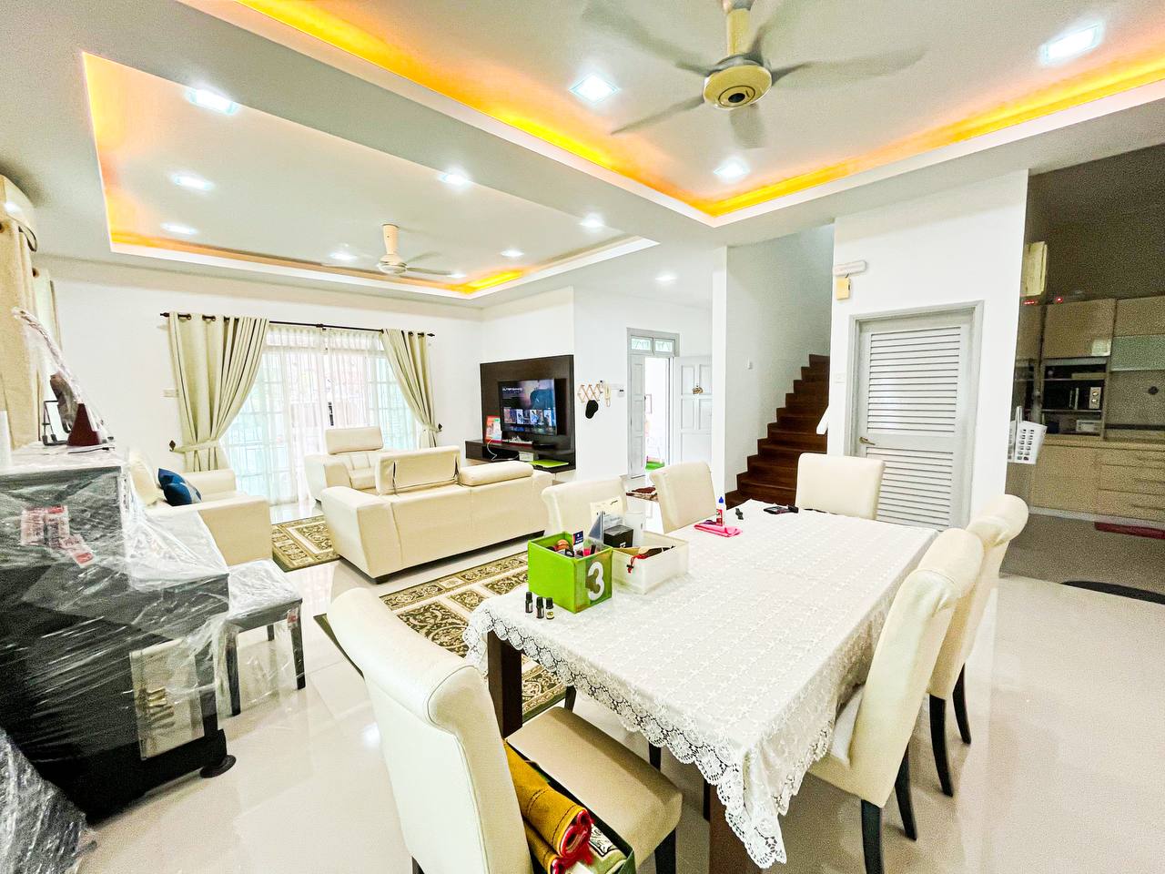 Partially Furnished Double Storey Semi D, Avenue - photo 2