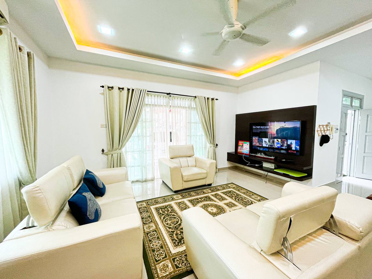 Partially Furnished Double Storey Semi D, Avenue - photo 10