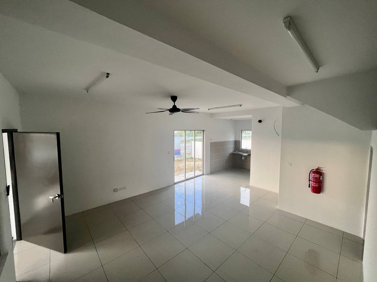 Corner Lot 2 Storey Terrace Rentak Perdana LBS, - photo 2