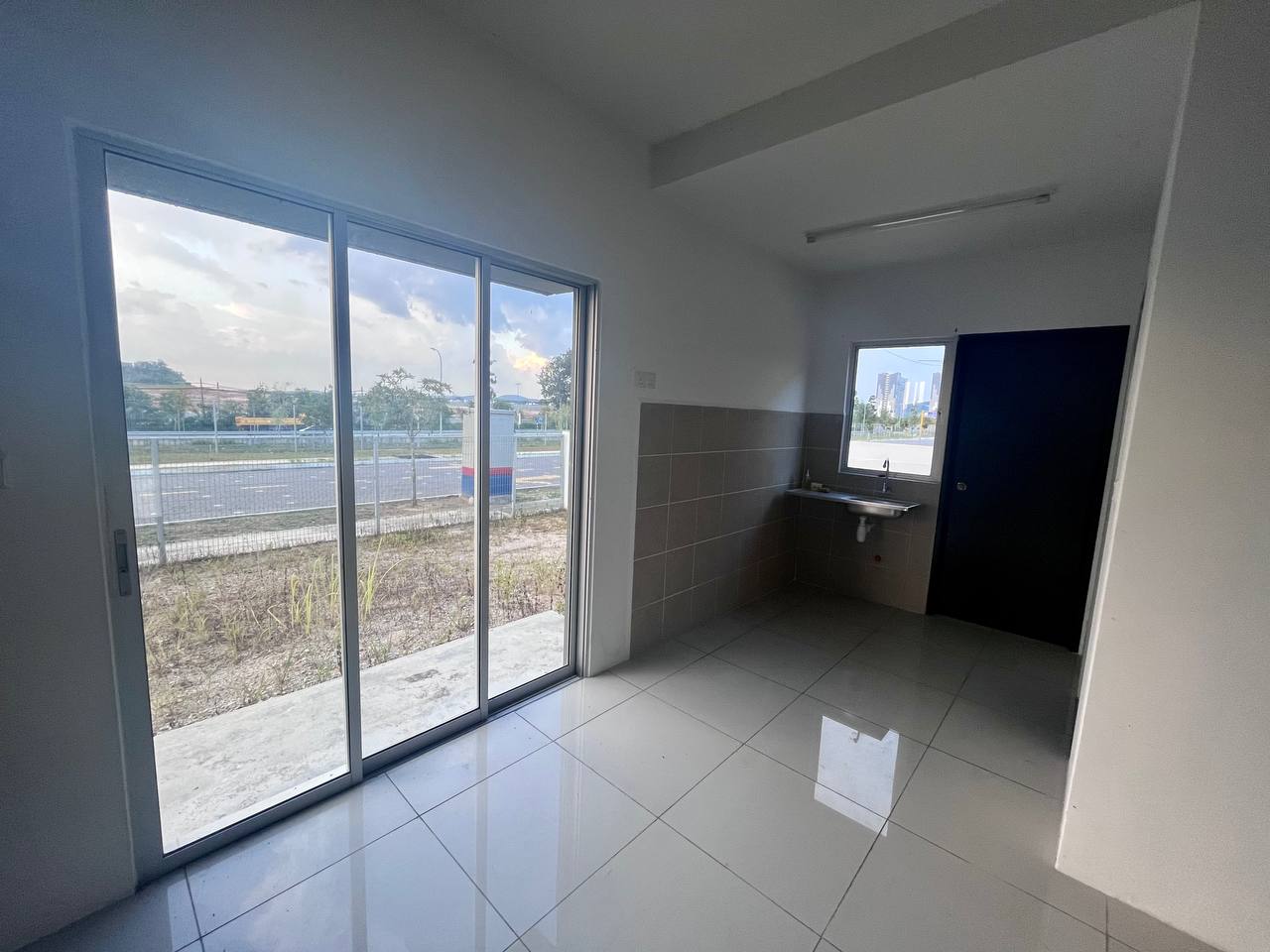 Corner Lot 2 Storey Terrace Rentak Perdana LBS, - photo 3