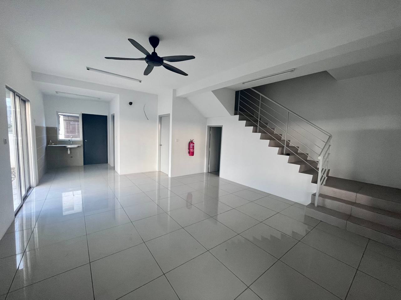 Corner Lot 2 Storey Terrace Rentak Perdana LBS, - photo 4