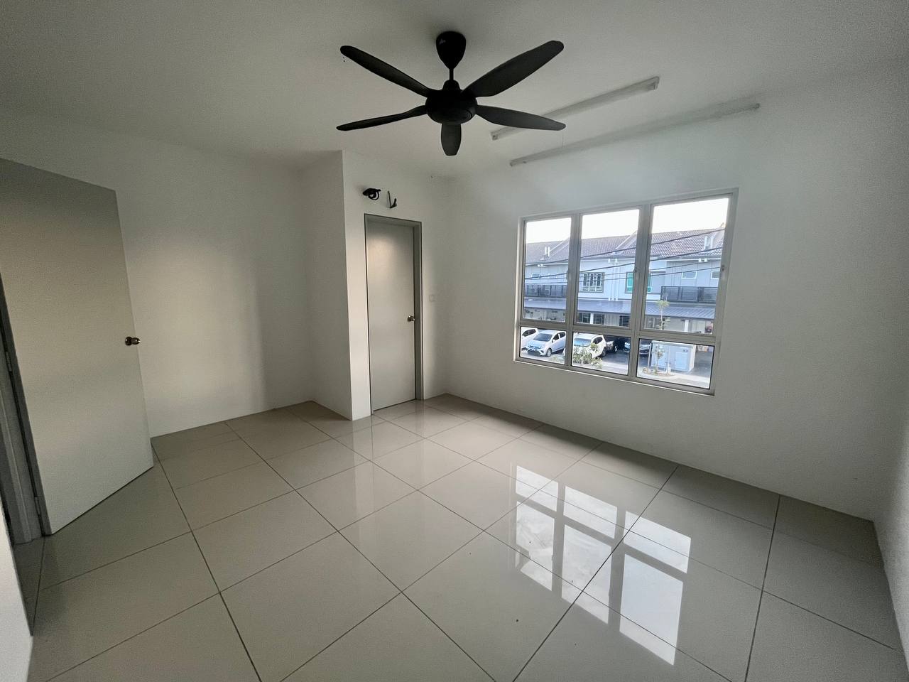 Corner Lot 2 Storey Terrace Rentak Perdana LBS, - photo 5