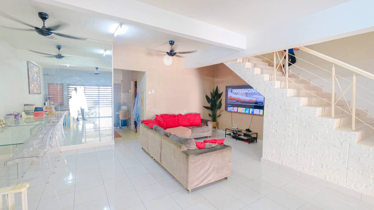 Renovated 2 Storey Terrace Taman Bukit Indah - photo 3