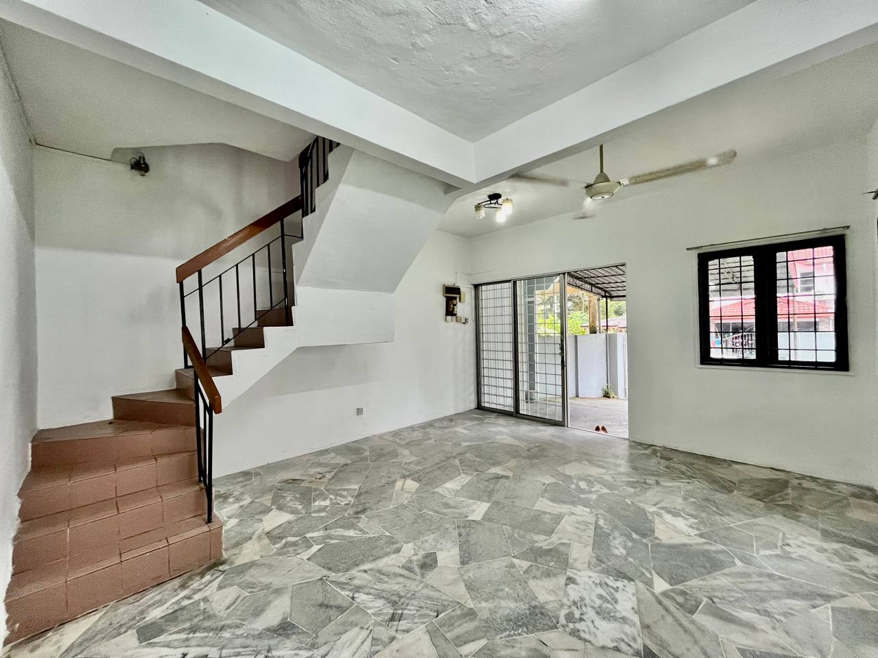 Endlot 2 Storey Terrace Taman Mulia Jaya, Ampang - photo 5