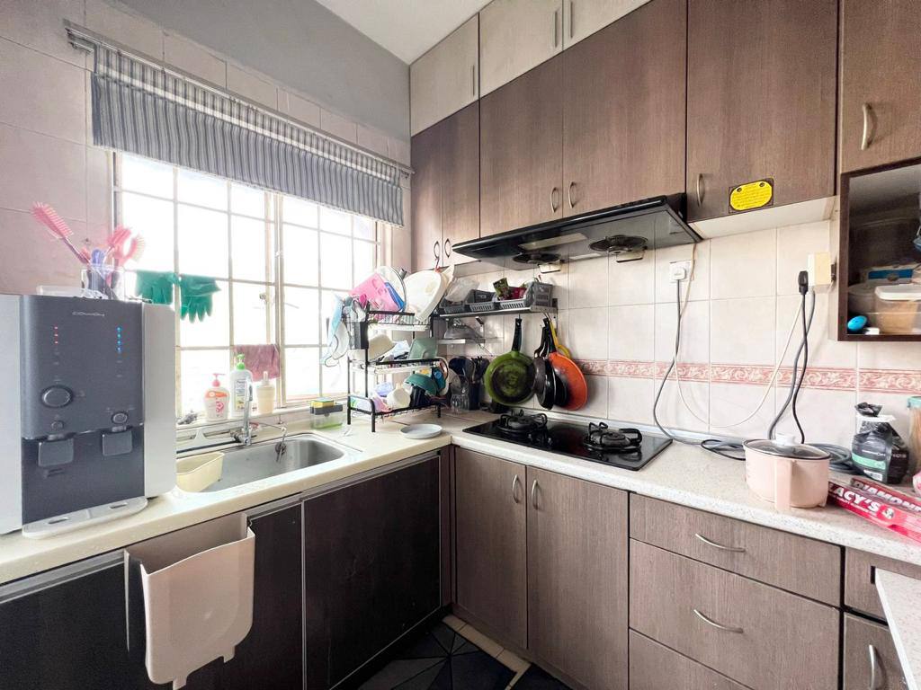 Ground Floor Anjung Villa Condominium - photo 5