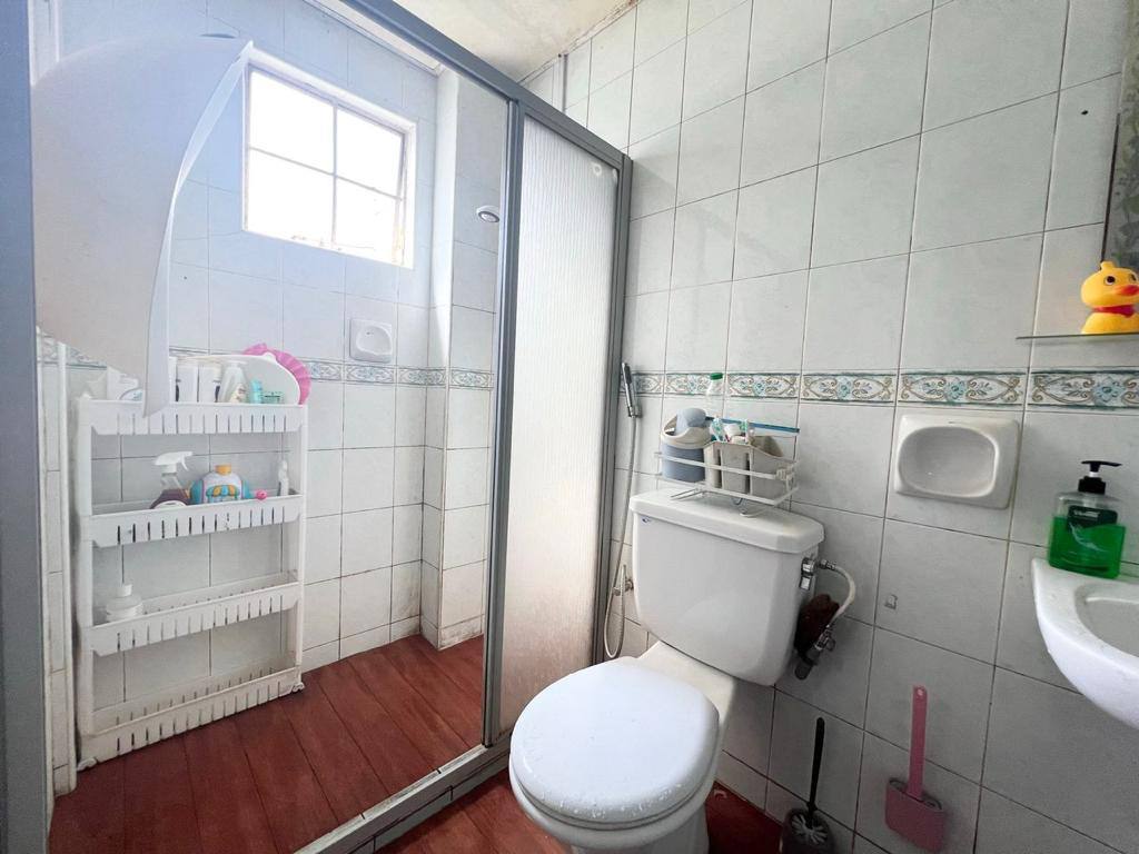 Ground Floor Anjung Villa Condominium - photo 9
