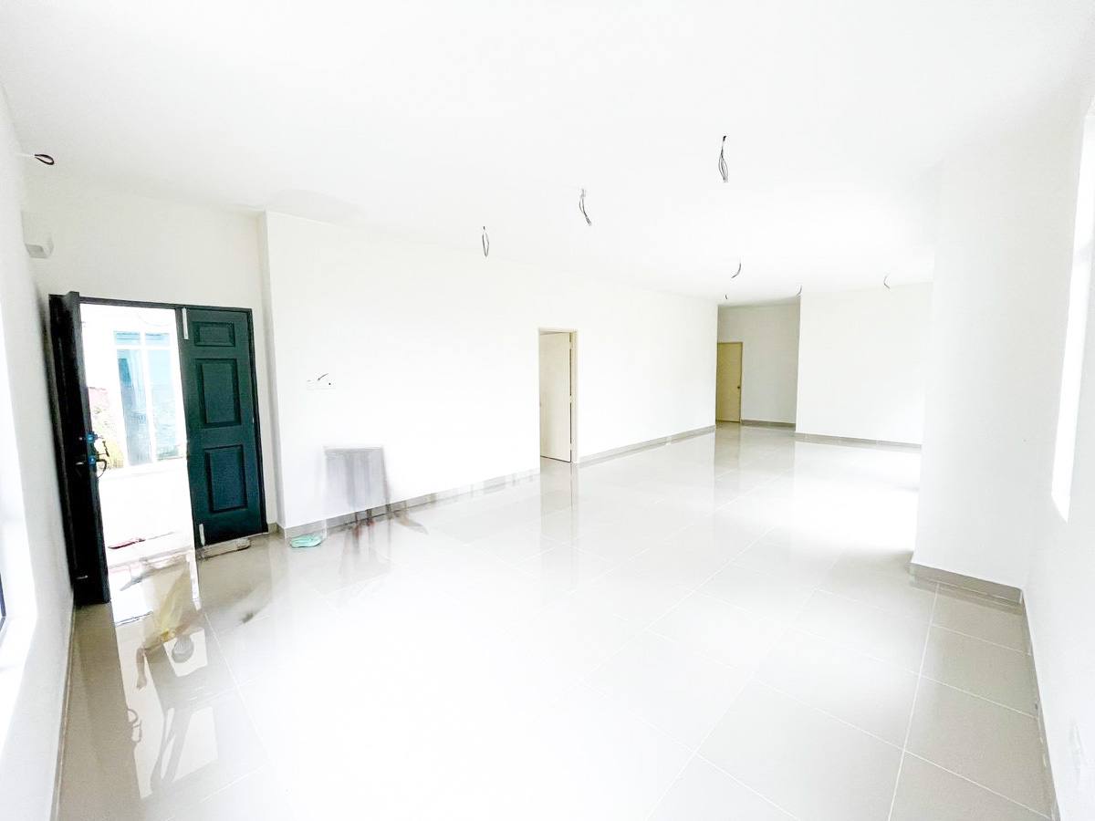 Single Storey Bungalow Mahkota Hills Seksyen 7 Len - photo 2
