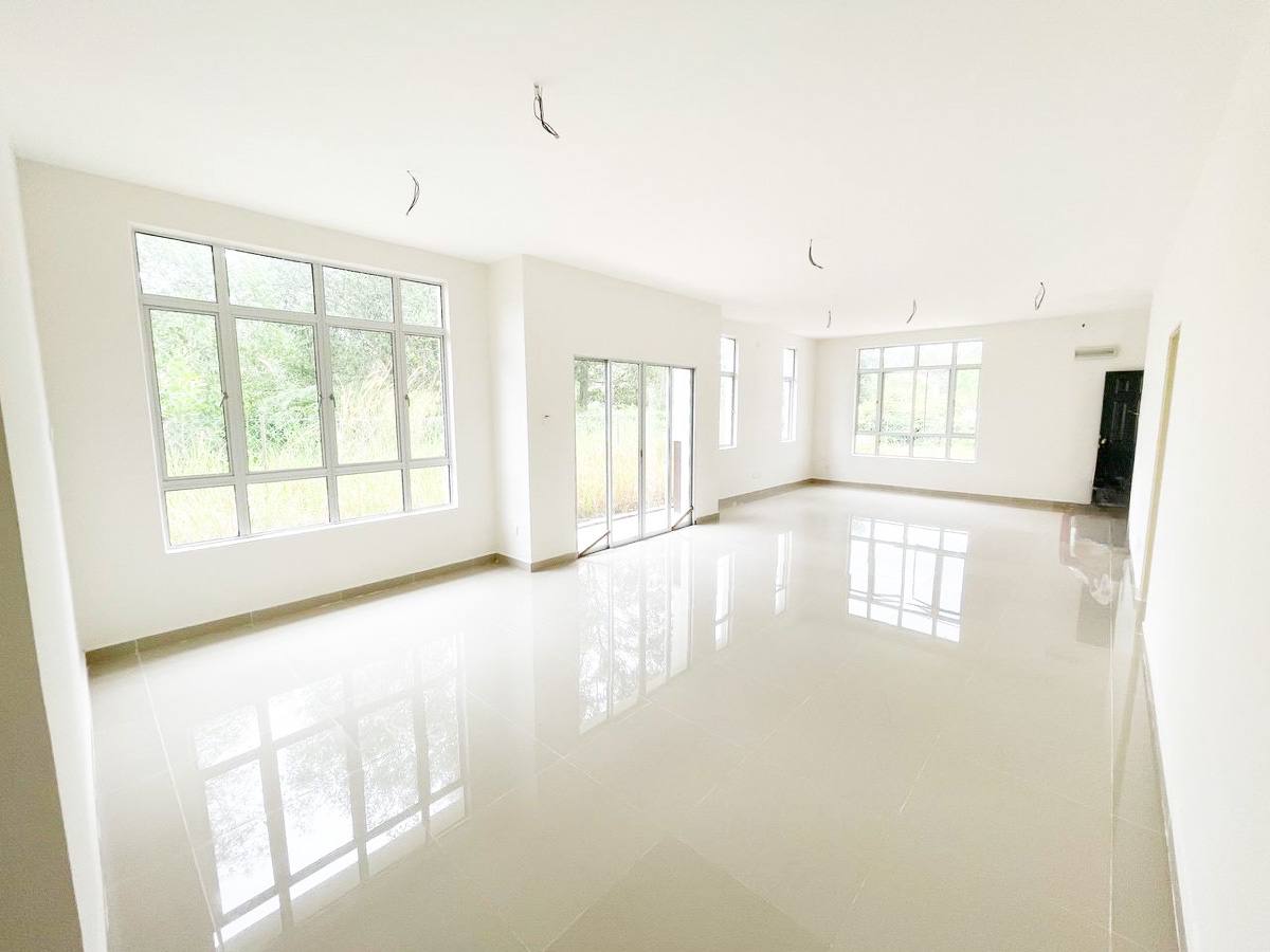 Single Storey Bungalow Mahkota Hills Seksyen 7 Len - photo 3