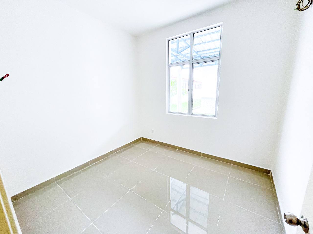 Single Storey Bungalow Mahkota Hills Seksyen 7 Len - photo 7