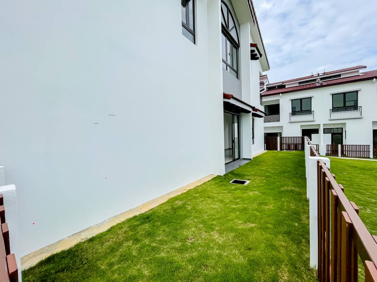 Corner Lot Linked House Setia Safiro Cyber 10 - photo 3