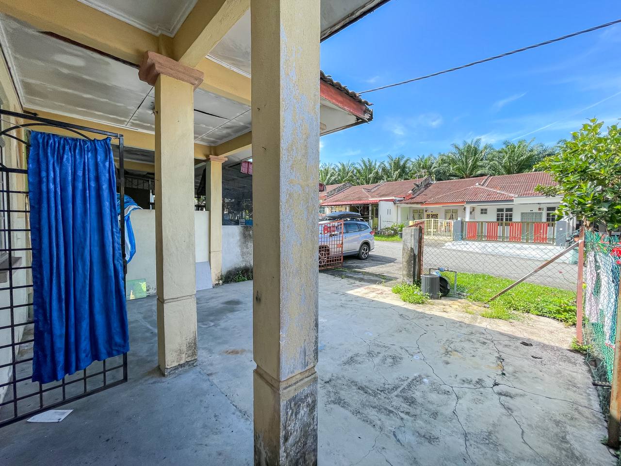 Single Storey Intermediate Terrace House, Taman Se - photo 5
