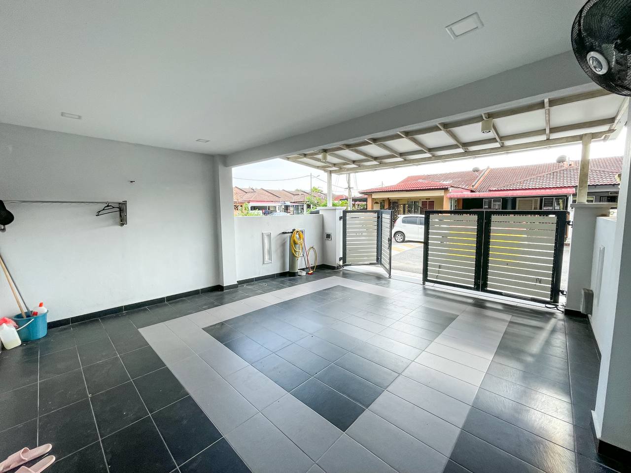 Single Storey Terrace Fasa 7 Bandar Tasik Kesuma - photo 3
