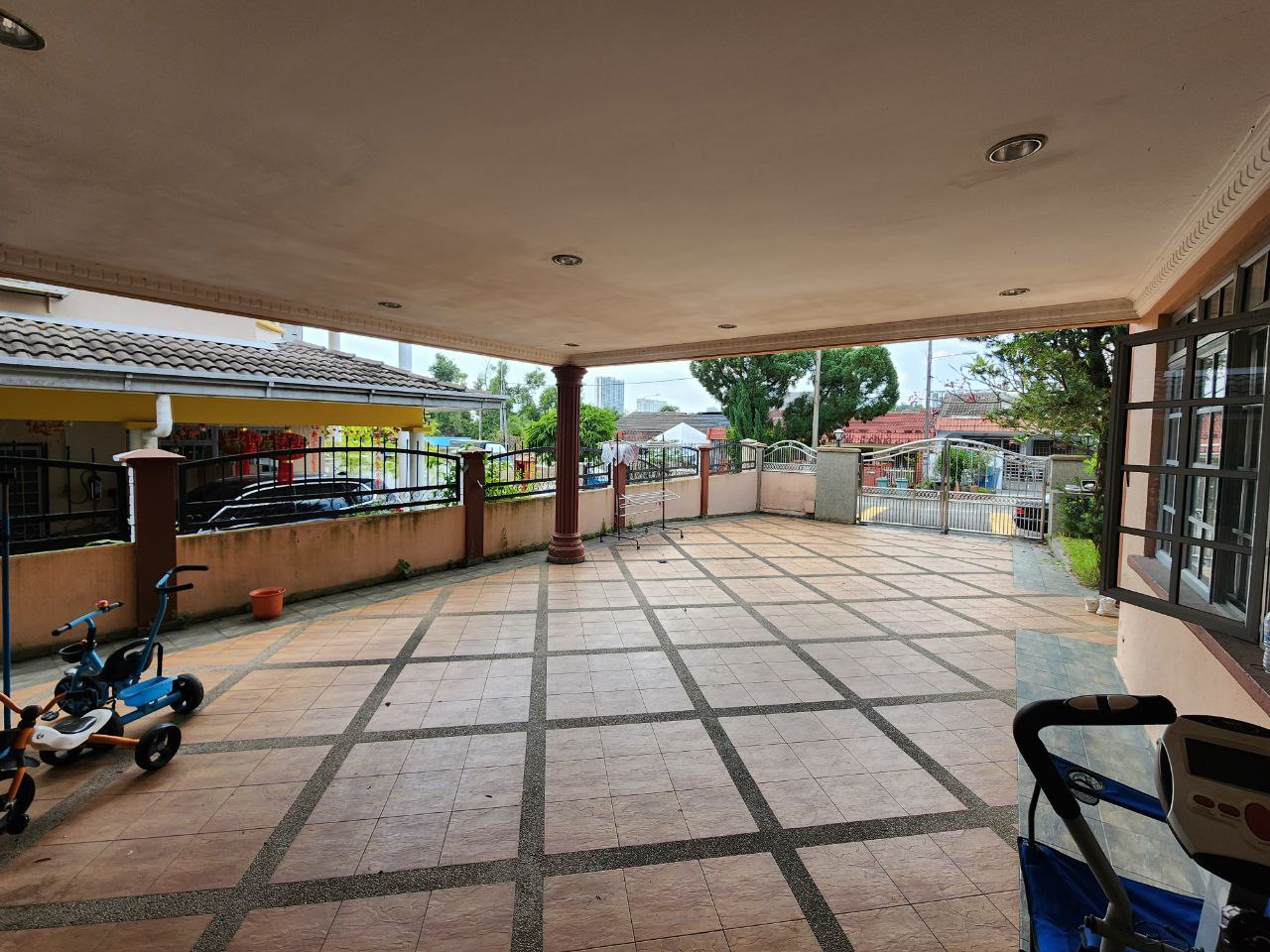 Renovated 2 Storey Semi D Taman Sri Endah - photo 3