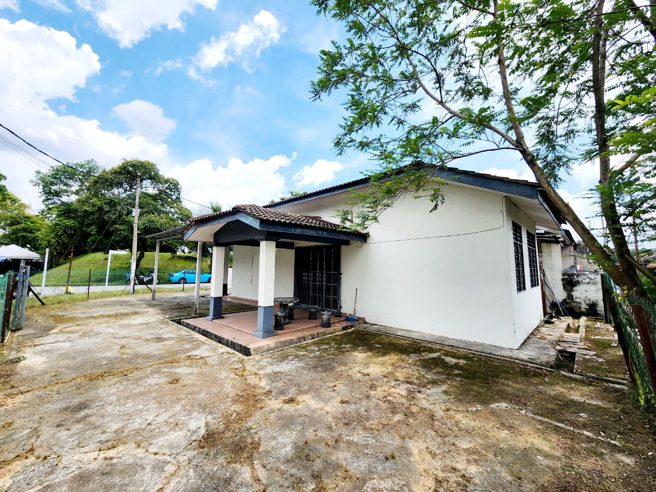 Corner Lot Single Storey Taman Semenyih Indah - photo 3