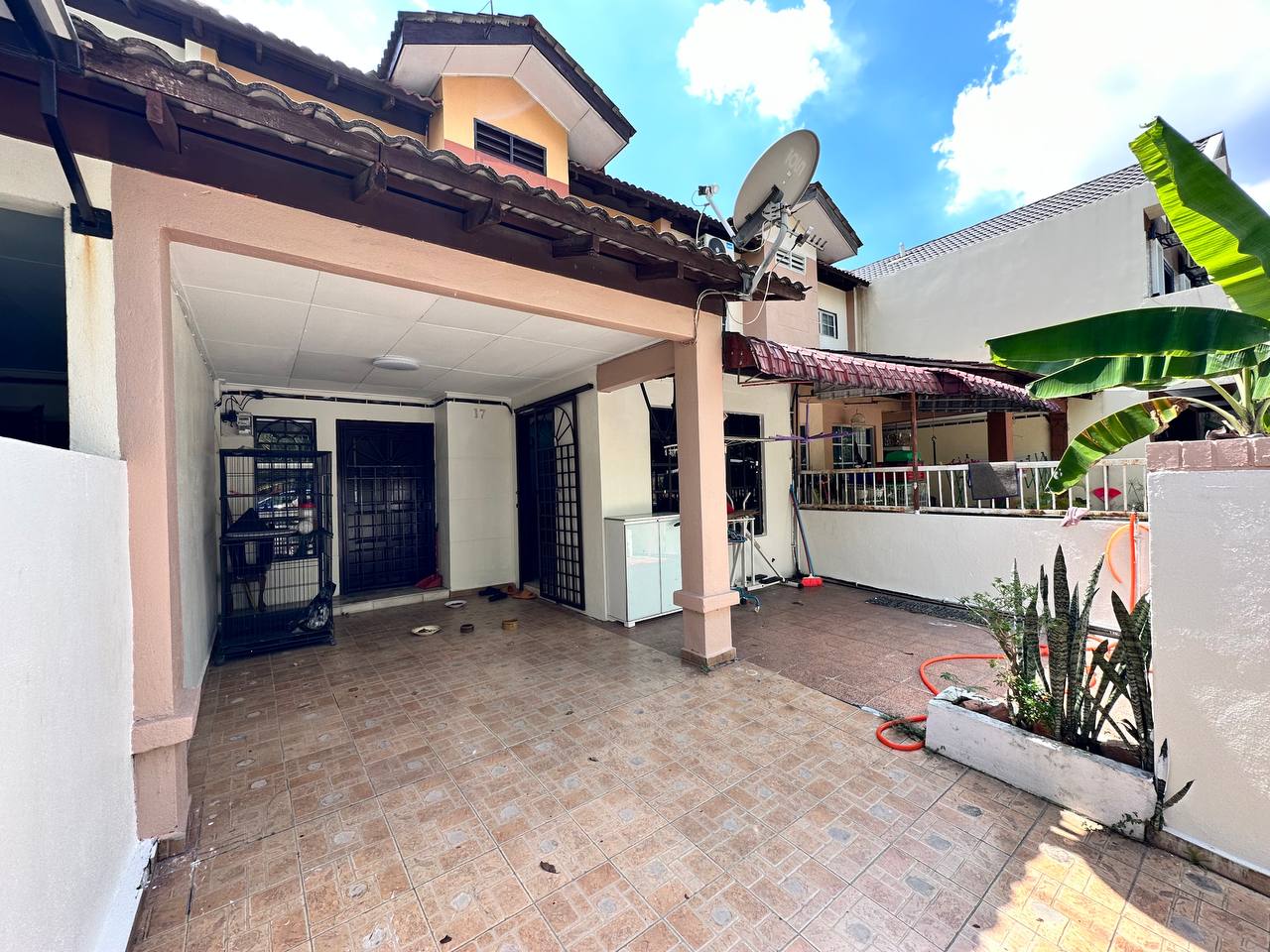Facing Padang 2 Storey Terrace Taman Impian Murni - photo 11
