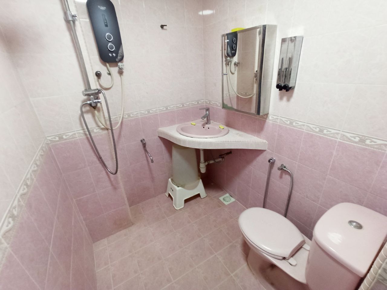 Renovated 2 Storey Taman Selayang Indah, Batu Cave - photo 3