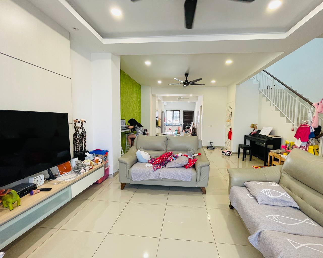 Facing Open 2 Storey Terrace Setia Ecohill 2, Seme - photo 5