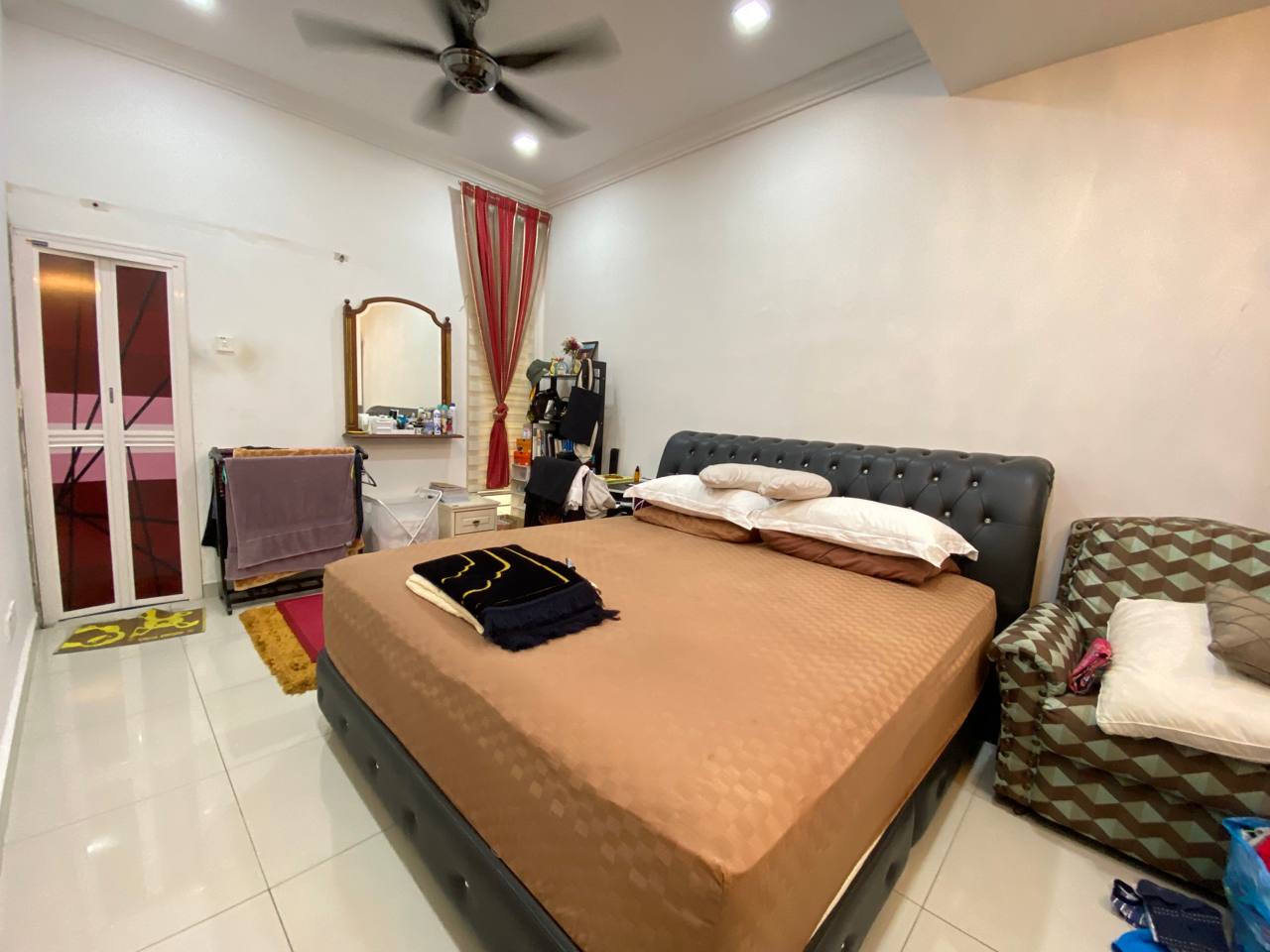 Fully Renovated 2 Storey Semi D Tropika Kemensah, - photo 4