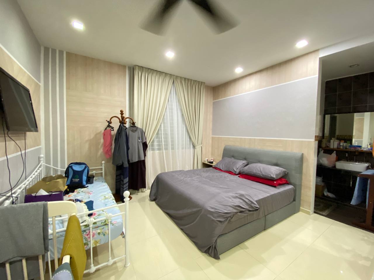 Fully Renovated 2 Storey Semi D Tropika Kemensah, - photo 12