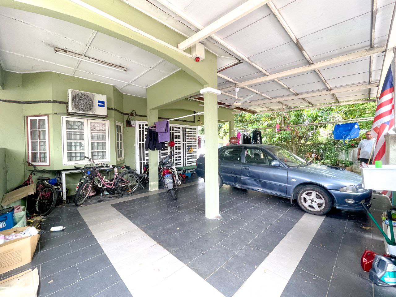 Corner Lot Single Storey Terrace Taman Kajang Mewa - photo 2