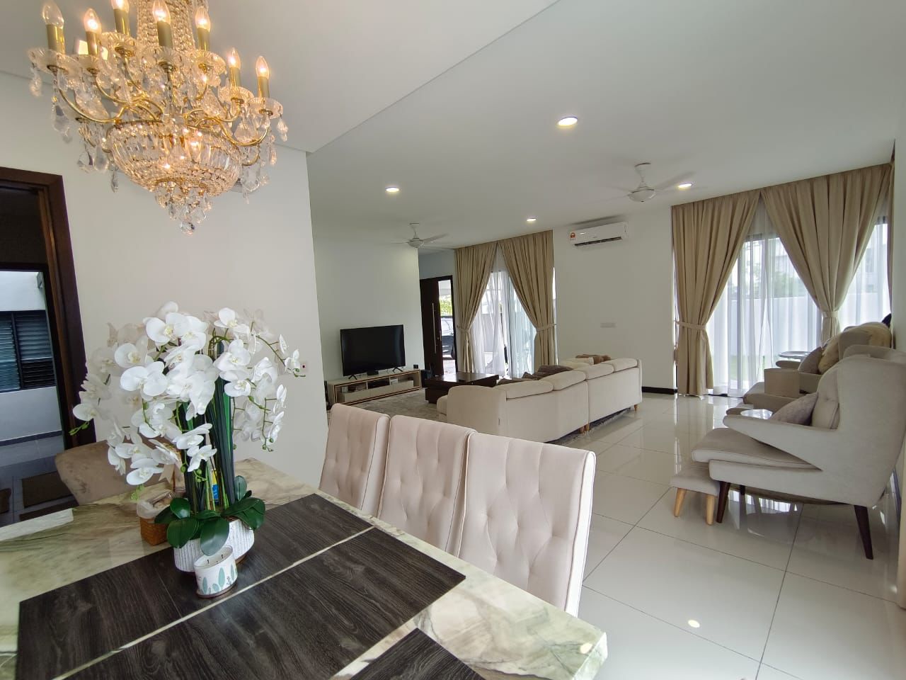 Facing Open Tiana Type Twin Bungalow at Elmina Gar - photo 4