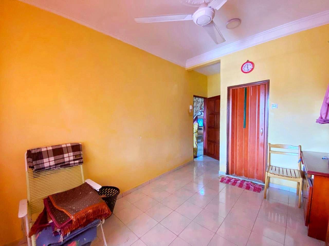 Single Storey Terrace, Taman Sri Intan, Seksyen 7 - photo 10