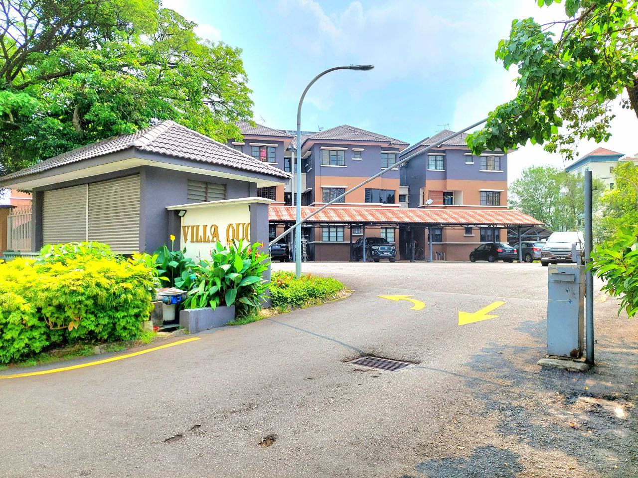 Villa OUG Duplex Condo Jalan Awan Dandan, Taman Ya - photo 2