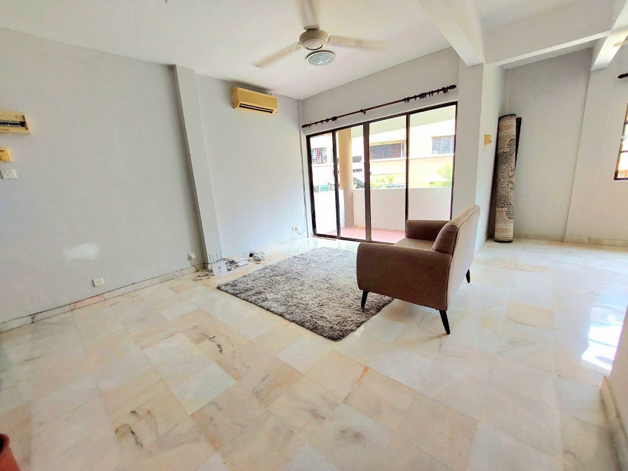 Villa OUG Duplex Condo Jalan Awan Dandan, Taman Ya - photo 5