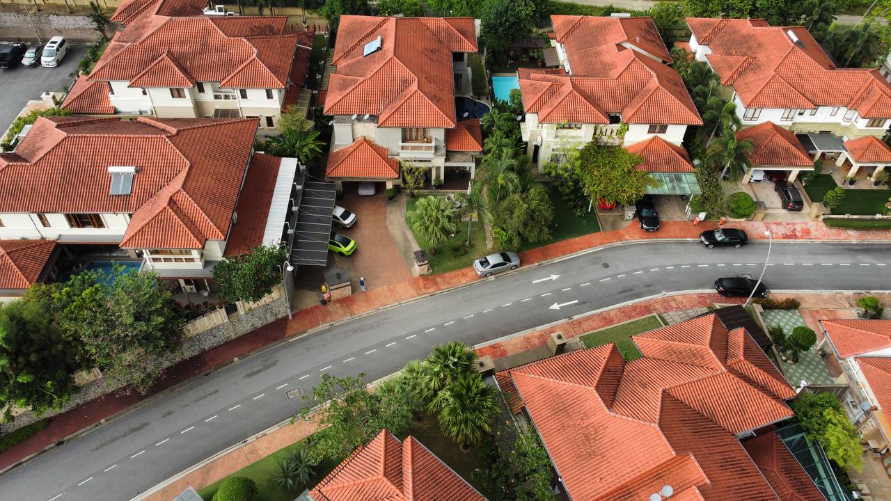 Bungalow Damansara Idaman - photo 3