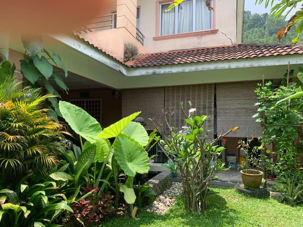 Corner Lot 2 Storey Terrace, Ukay Perdana, Ampang - photo 2